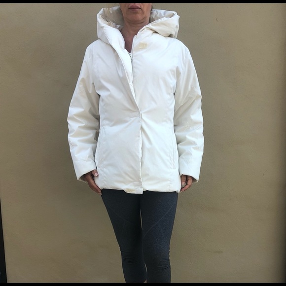 white real down puffer coat Laura Biagiotti Made in Italy size 12kids/XSP - Picture 2 of 15